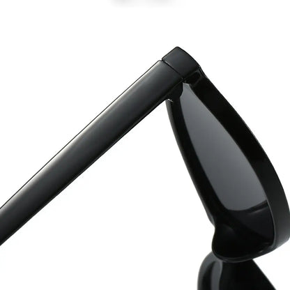Retro Y2K Oval Sunglasses – Minimal Fashion Shades